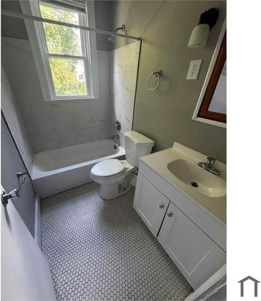 Navaho Apartments - Photo 4 of 13