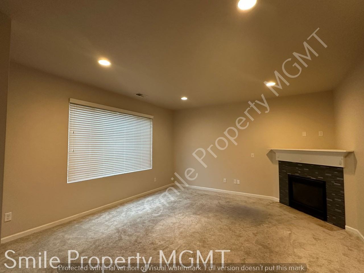 17372 Se Elias Ct - Photo 2 of 24