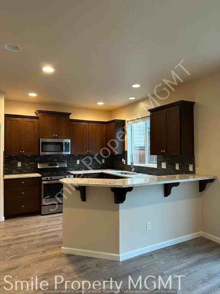 17372 Se Elias Ct - Photo 4 of 24