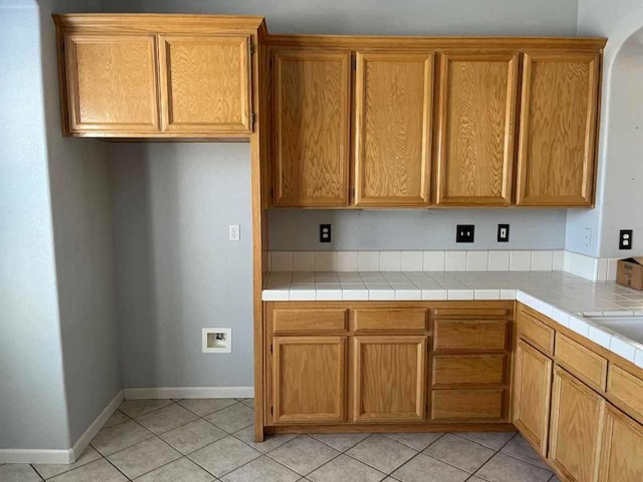 1601 Soledad Dr - Photo 6 of 18