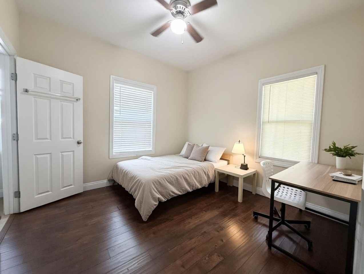 1252 W. 37th Drive - Photo 3 of 16