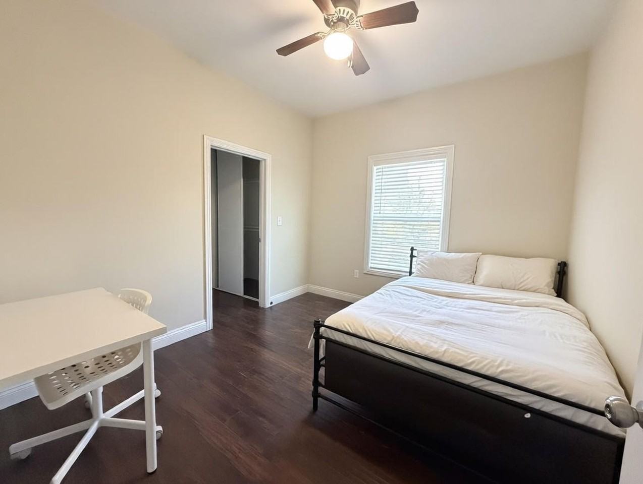 1252 W. 37th Drive - Photo 6 of 16