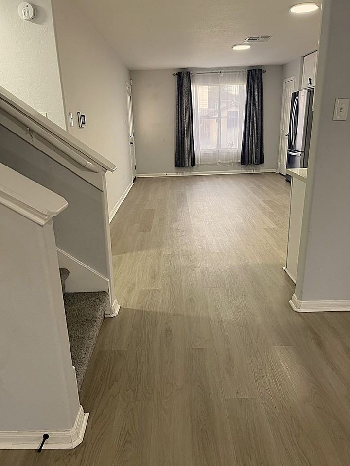 20918 Roxette Ct - Photo 5 of 27