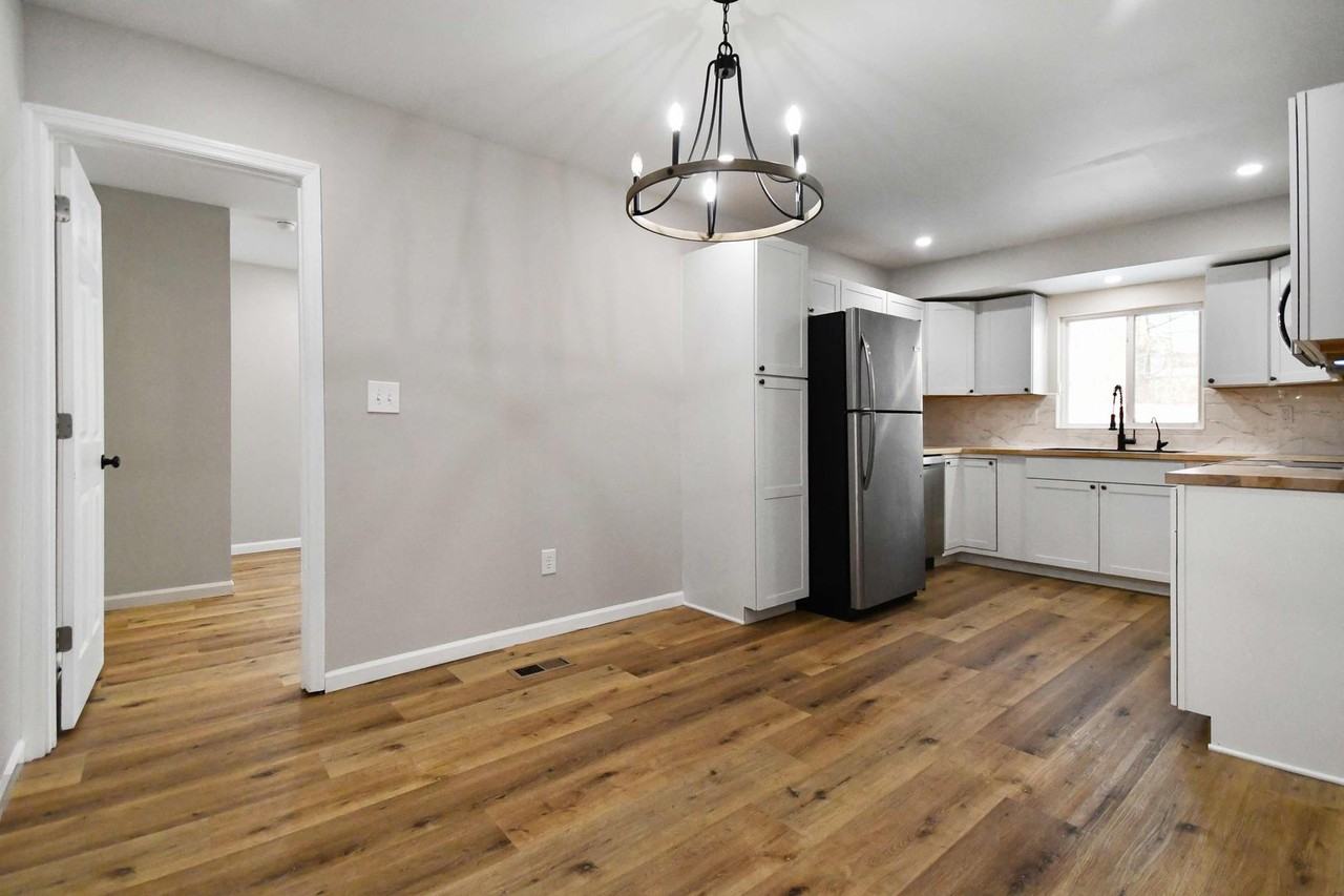 119 Saratoga Dr - Photo 7 of 18