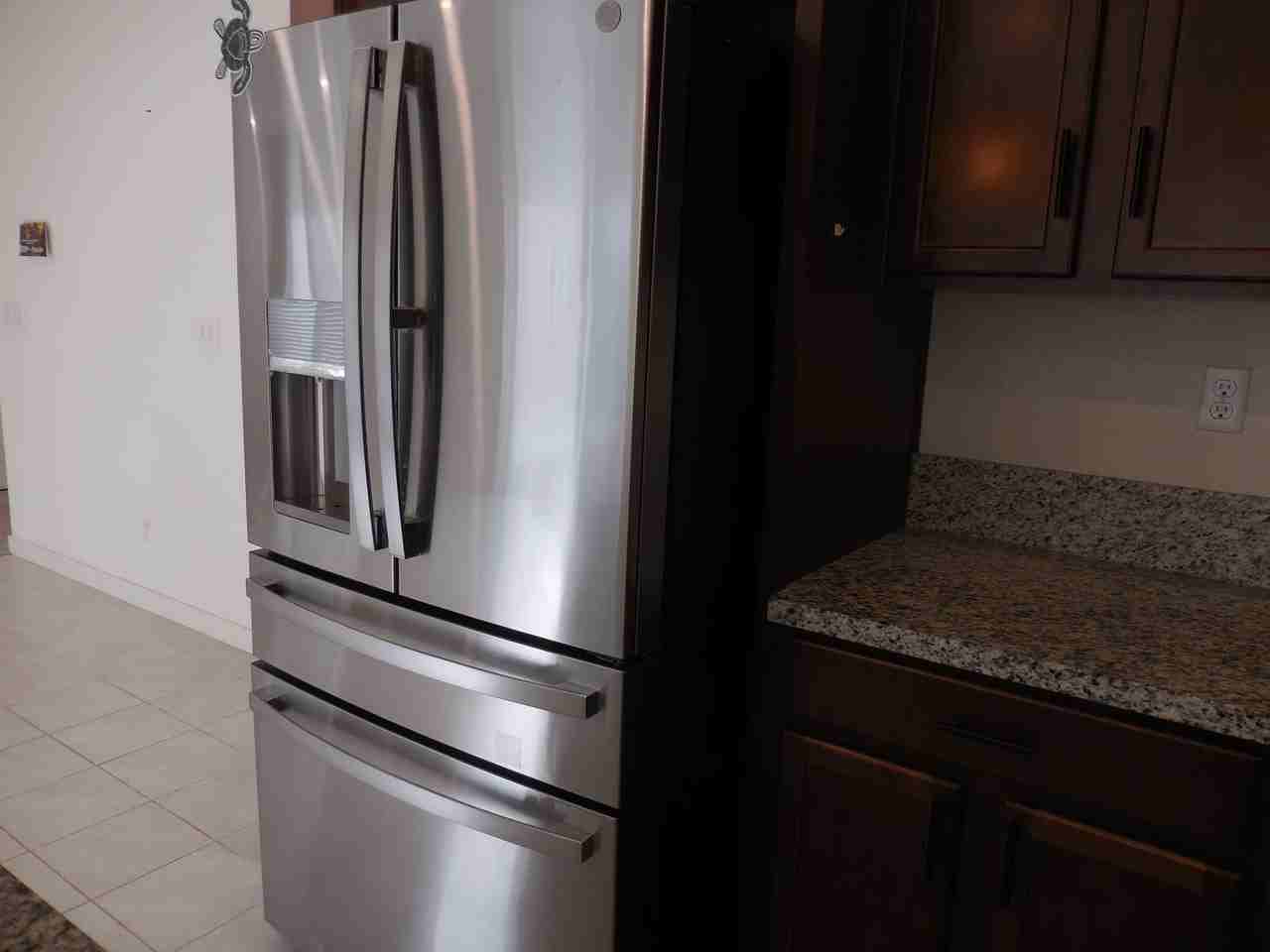 1095 Purdue Ct - Photo 5 of 18