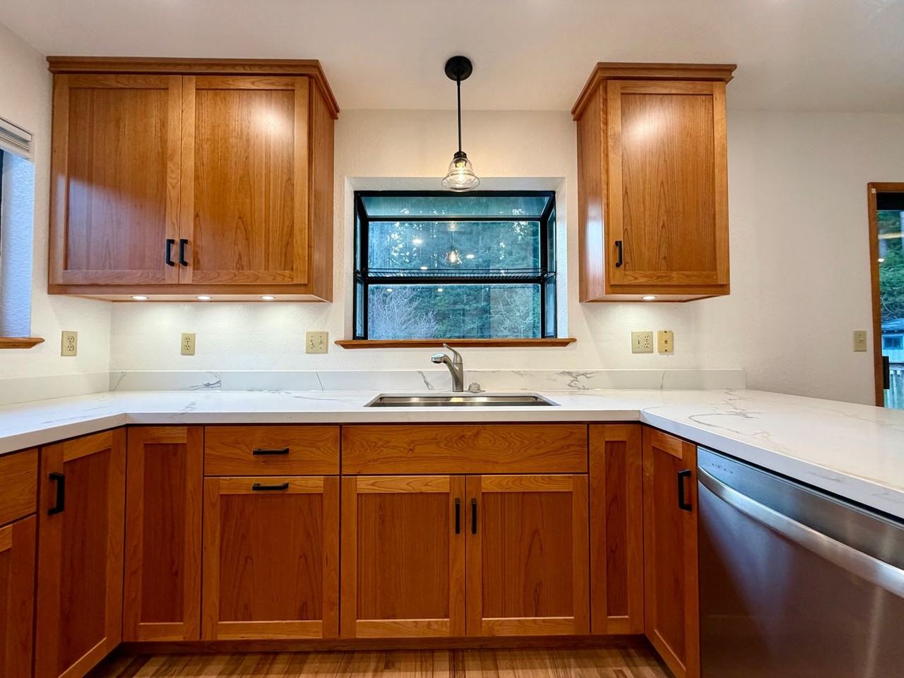 4036 Campton Rd - Photo 3 of 41