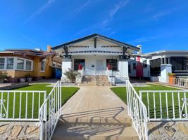 featured image of 3231 Hueco Ave