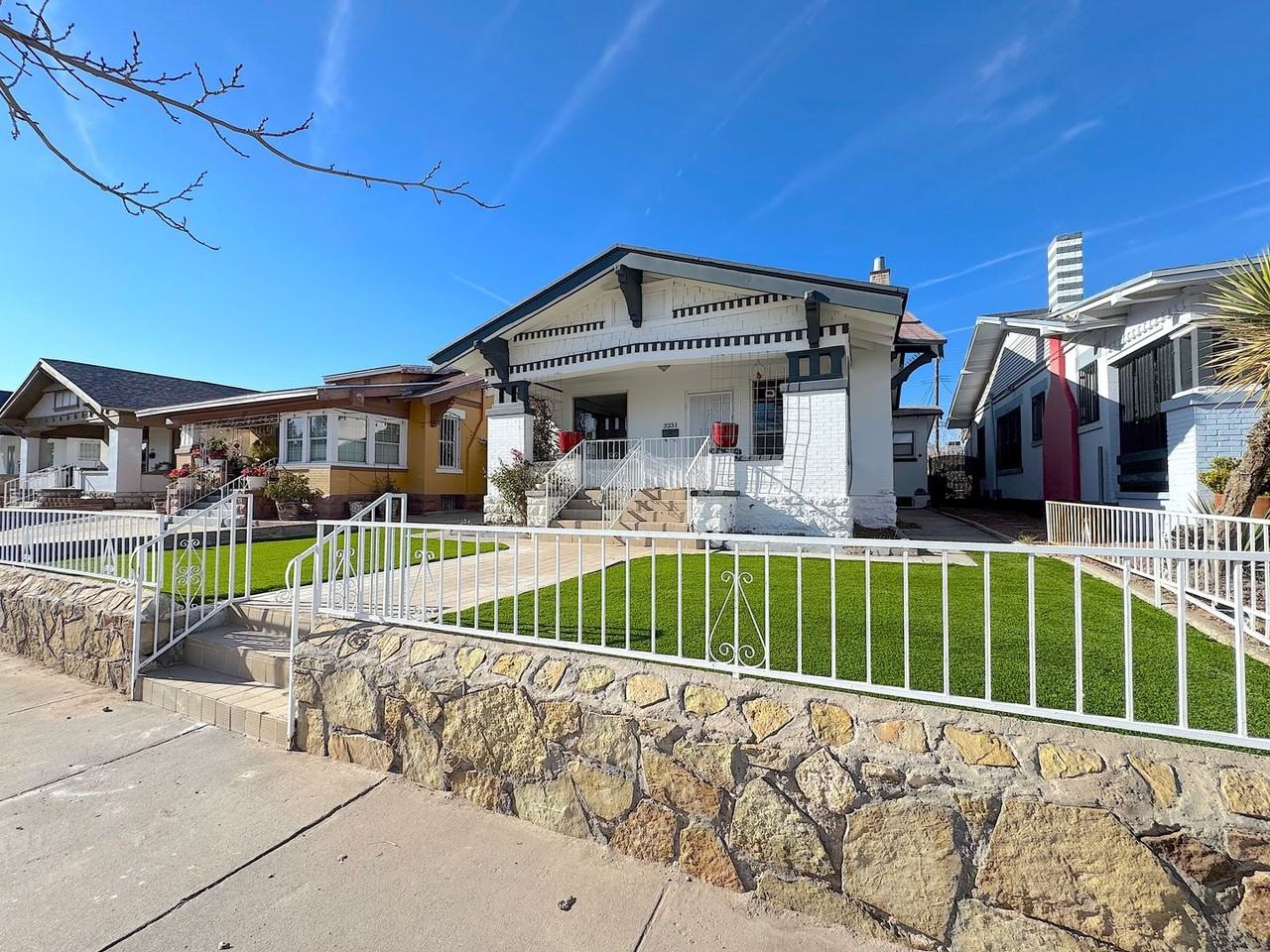 3231 Hueco Ave - Photo 2 of 29