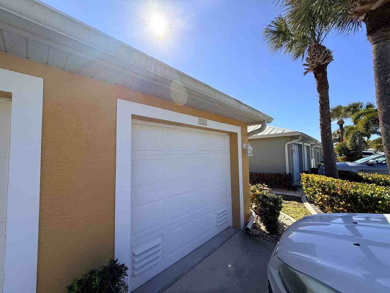 2002 Bal Harbor Blvd #1512 - Photo 4 of 31