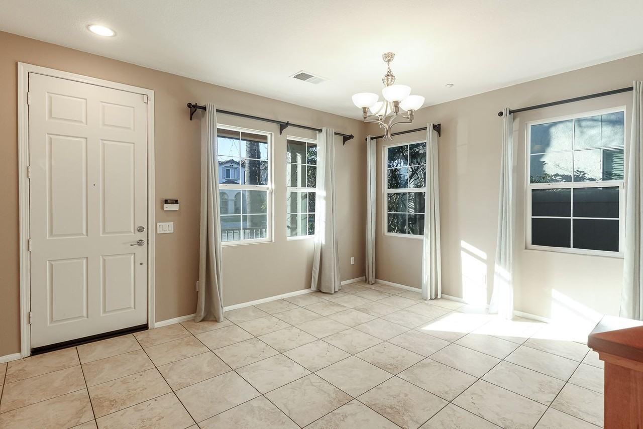 636 Ibiza Ln - Photo 2 of 27