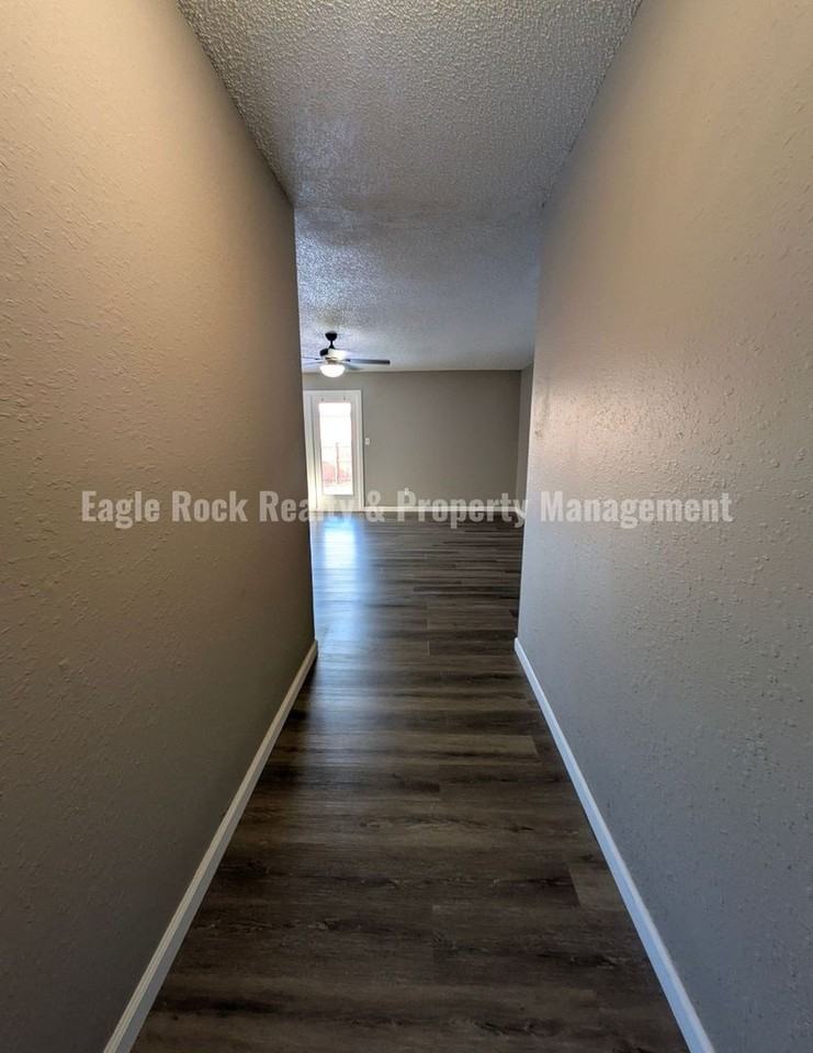 11511 E 31st Pl - Photo 2 of 36