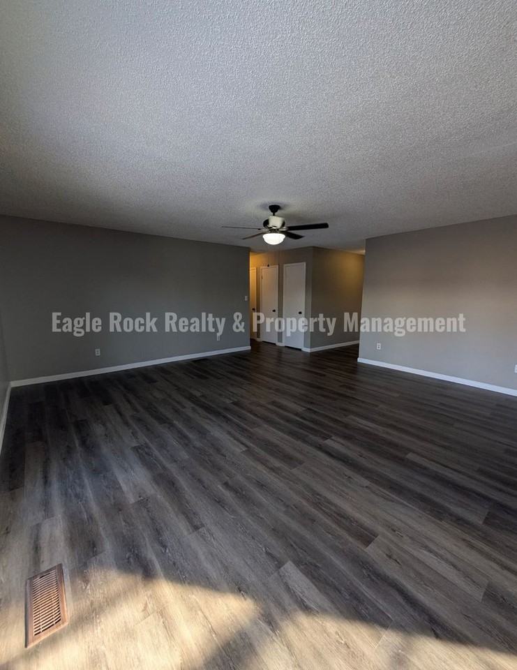 11511 E 31st Pl - Photo 5 of 36