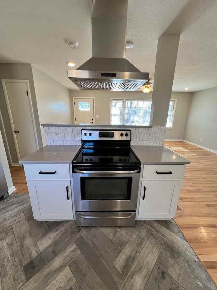 104 Ne 73rd St - Photo 7 of 17