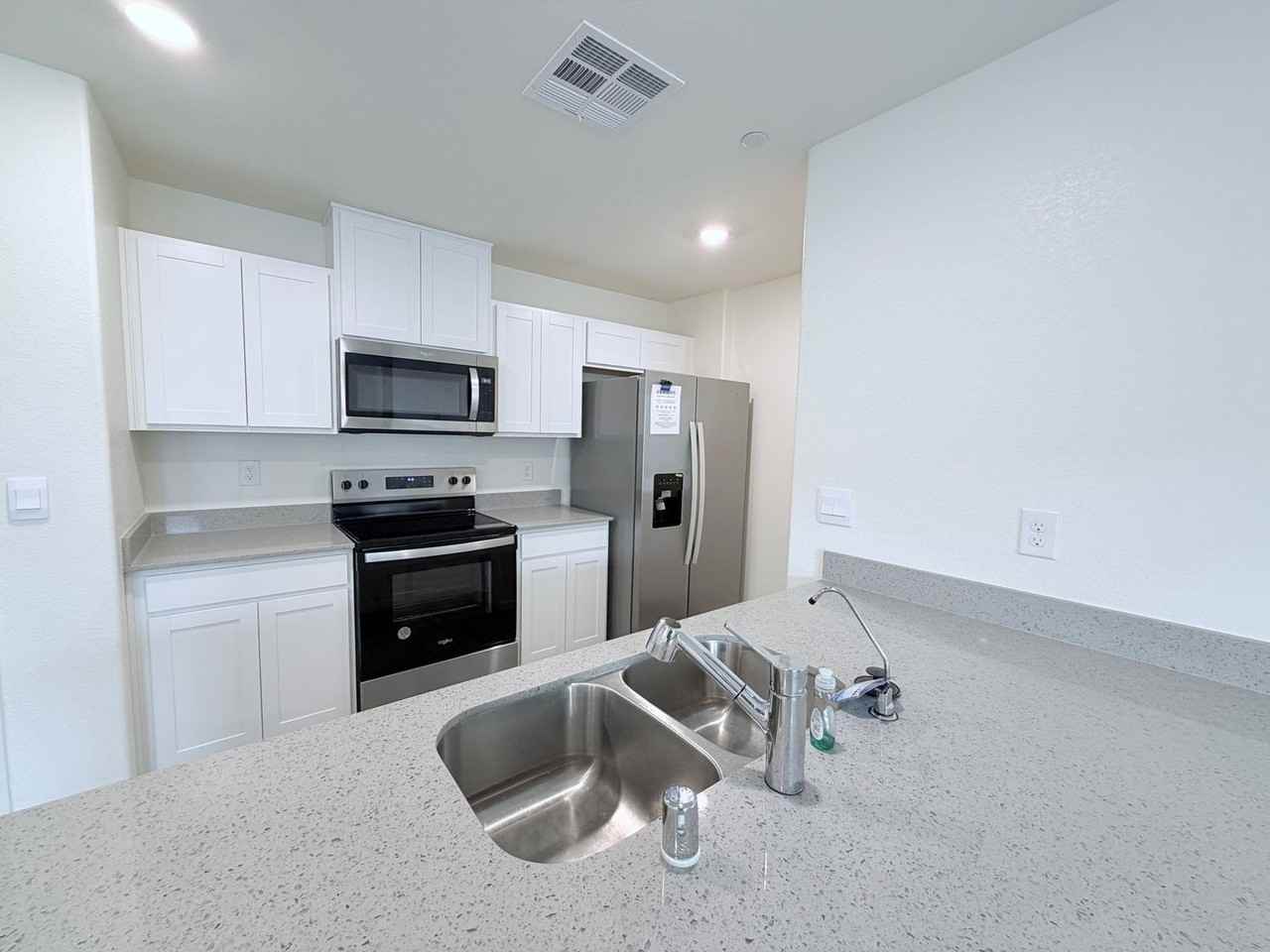 9332 Serene Harbor St - Photo 2 of 27