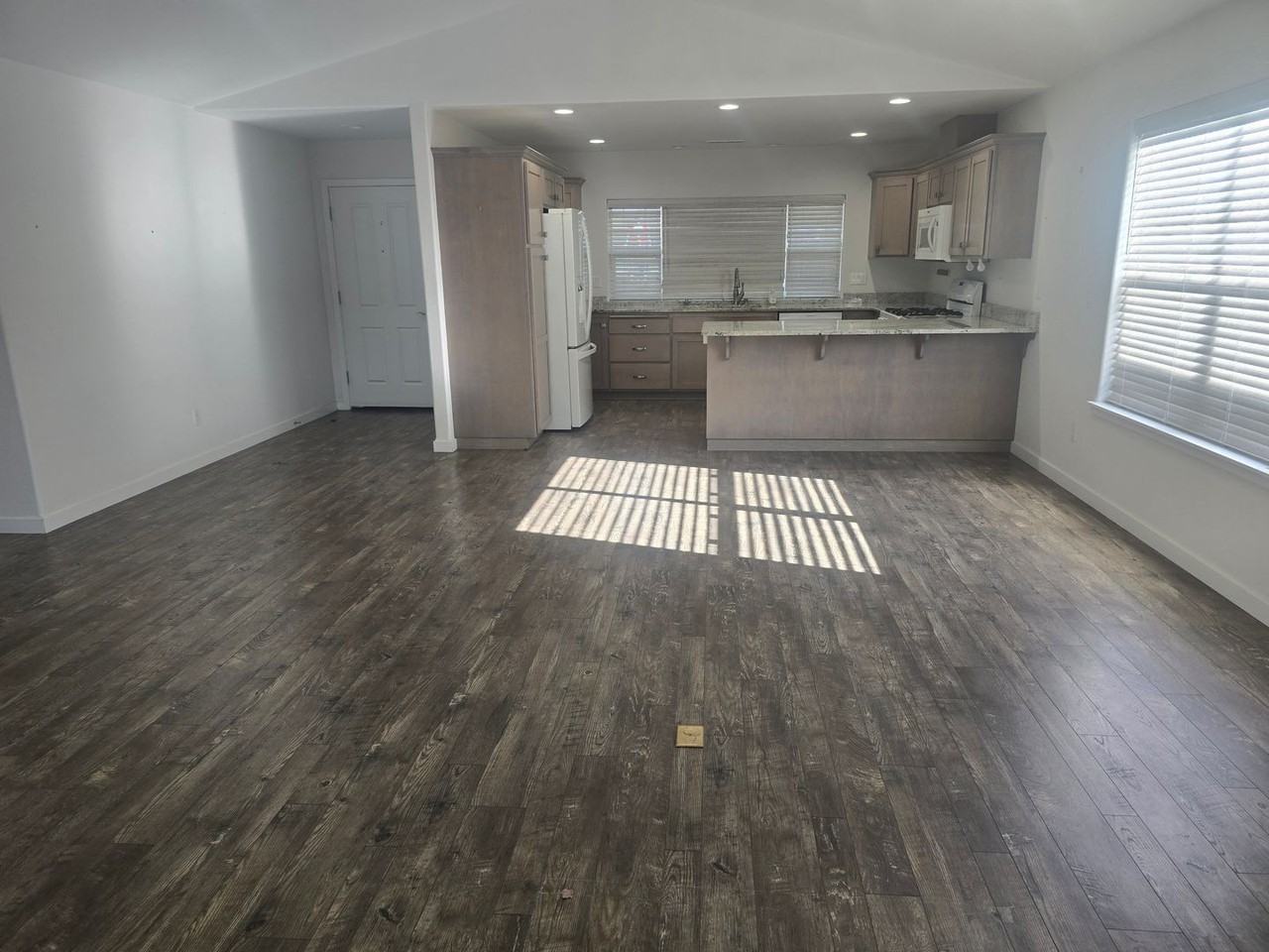 126 Sw Vicki Ln - Photo 6 of 26