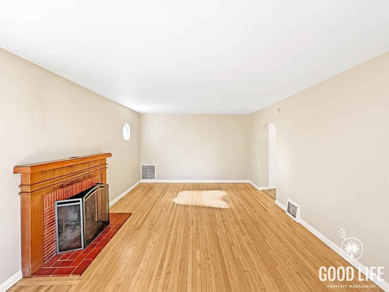 519 S Dickel St - Photo 3 of 50