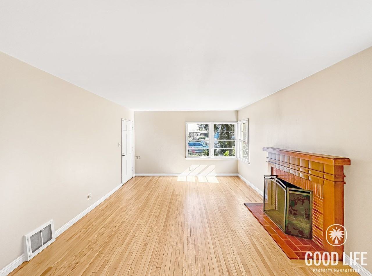 519 S Dickel St - Photo 7 of 50