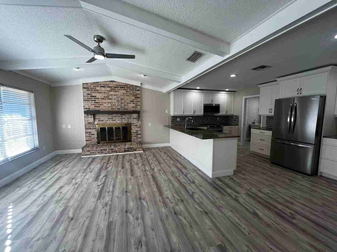 1329 Medinah Ct - Photo 7 of 11