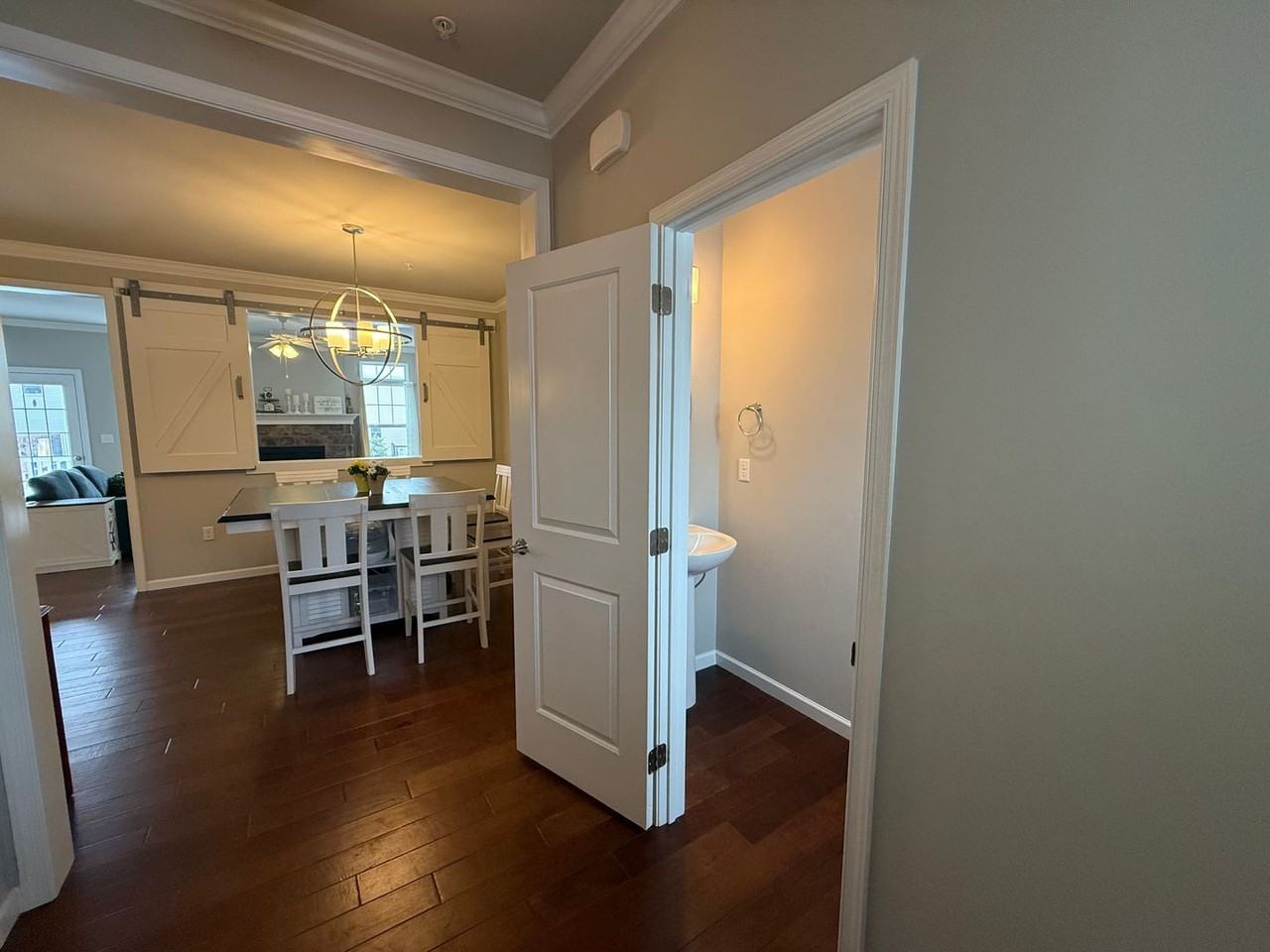 1679 Haralson Dr - Photo 6 of 32