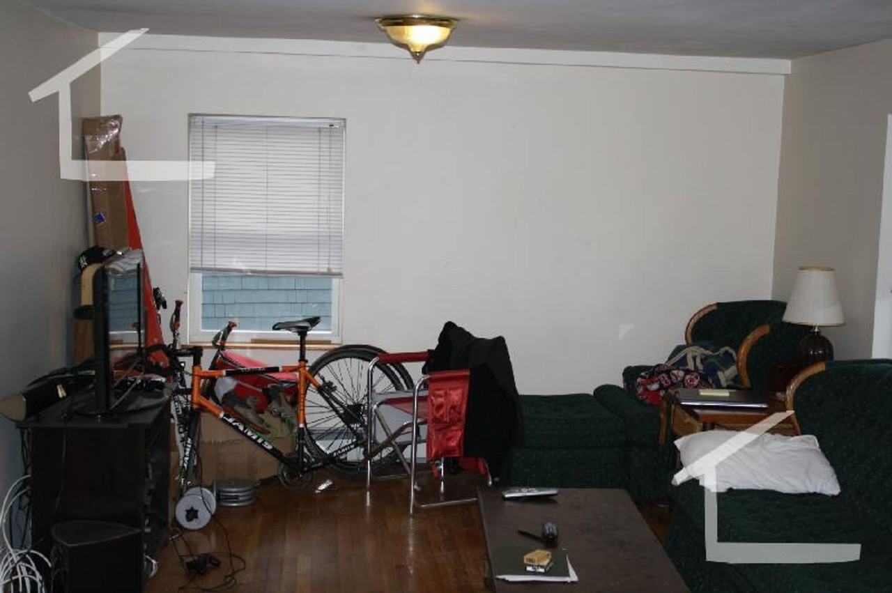 547 Washington St - Photo 4 of 14