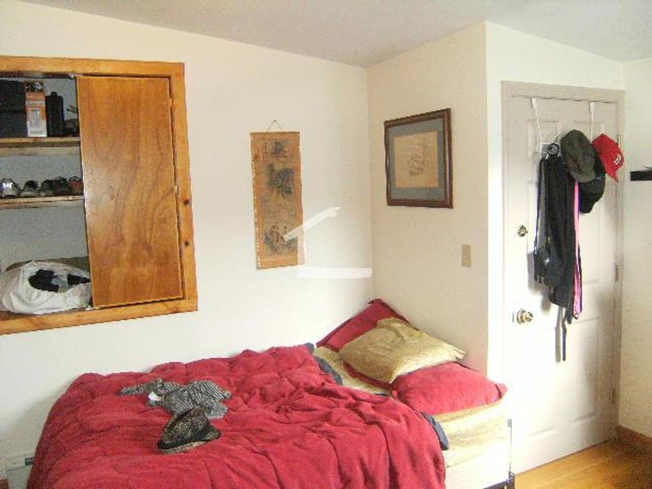 547 Washington St - Photo 7 of 14