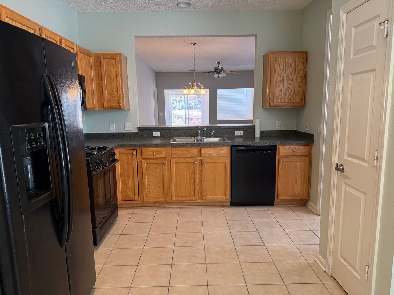 3 Erne Ct - Photo 6 of 30