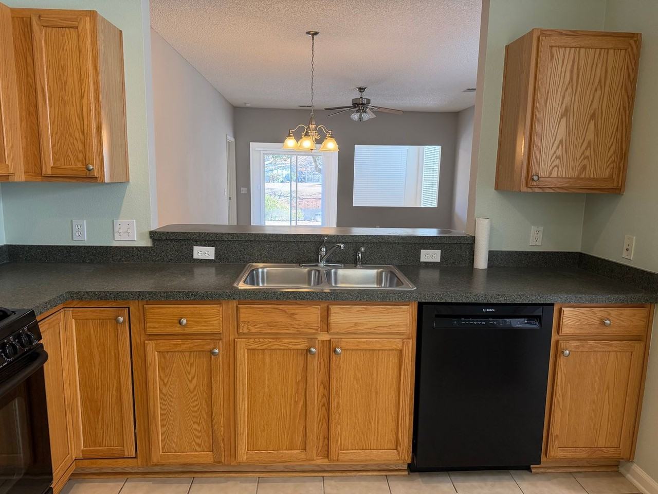 3 Erne Ct - Photo 7 of 30