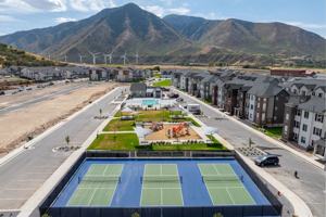 featured image of 4702 S Heartwood Rd