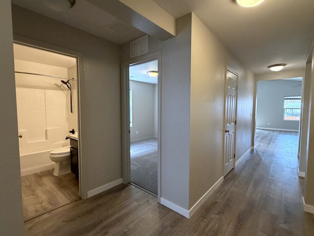 17595 Mesa Springs Ave - Photo 3 of 36