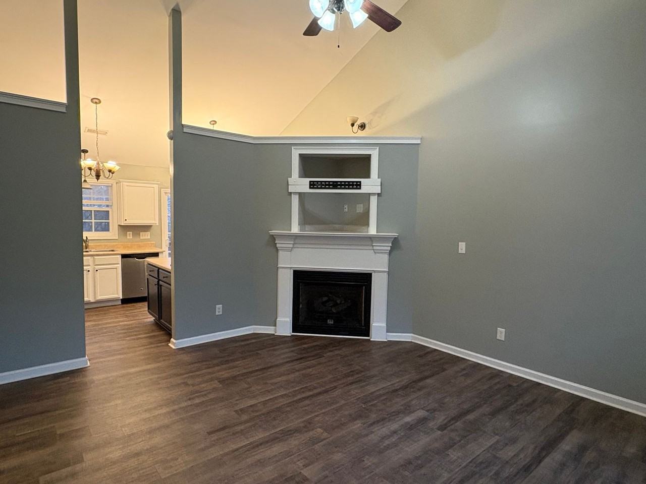 159 Broadridge Ct - Photo 2 of 18