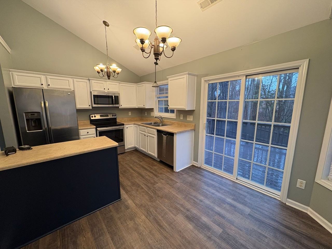 159 Broadridge Ct - Photo 4 of 18