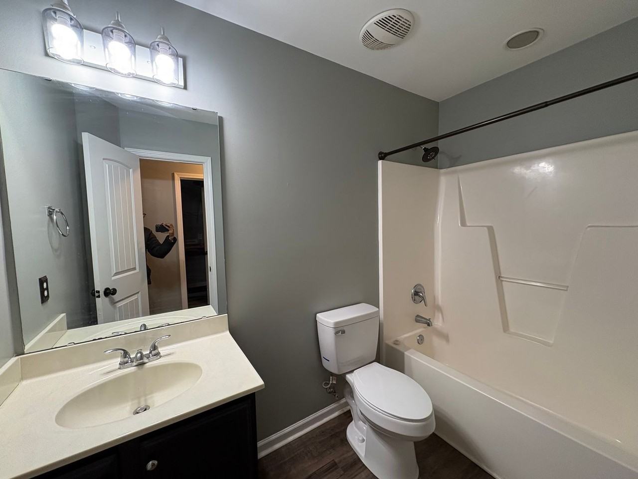 159 Broadridge Ct - Photo 7 of 18