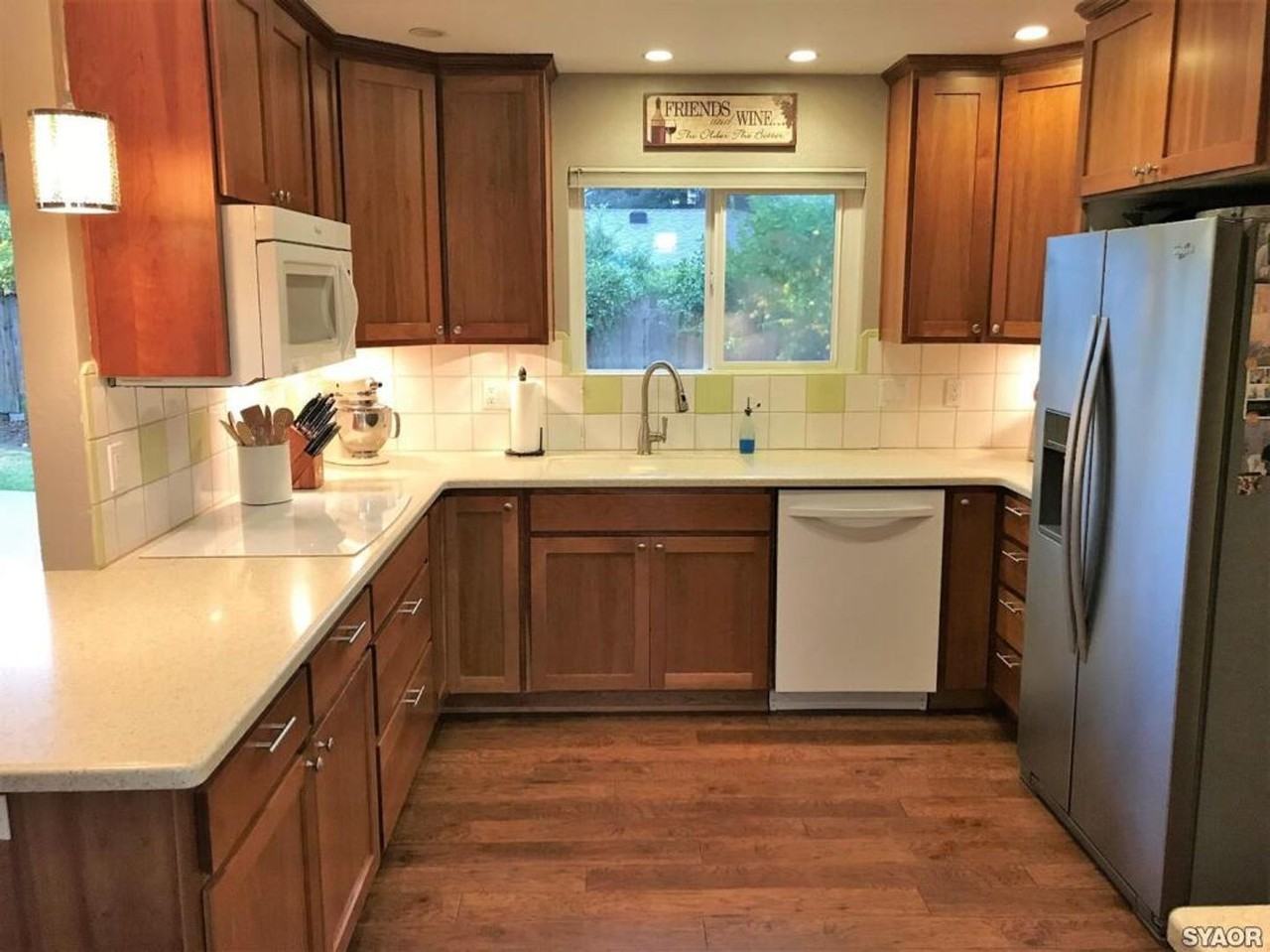 1540 Peach Tree Ln - Photo 4 of 7