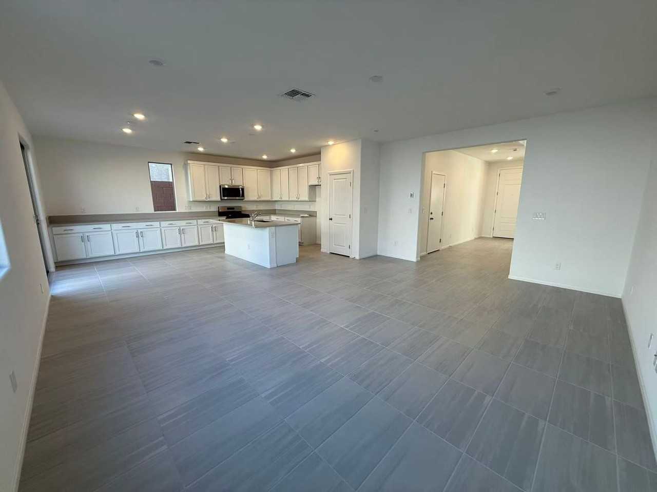 5986 Miller Ln - Photo 2 of 28