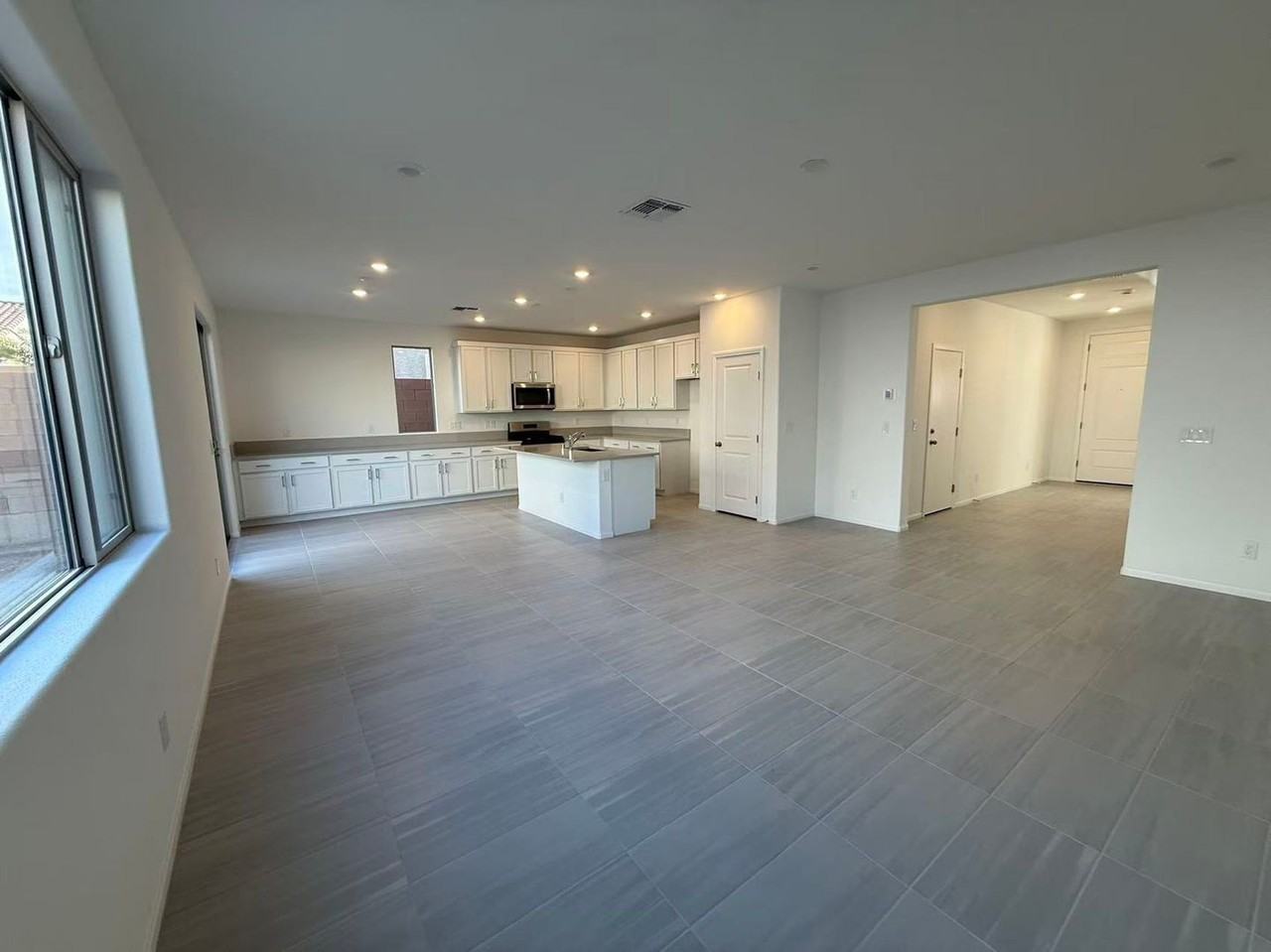 5986 Miller Ln - Photo 3 of 28
