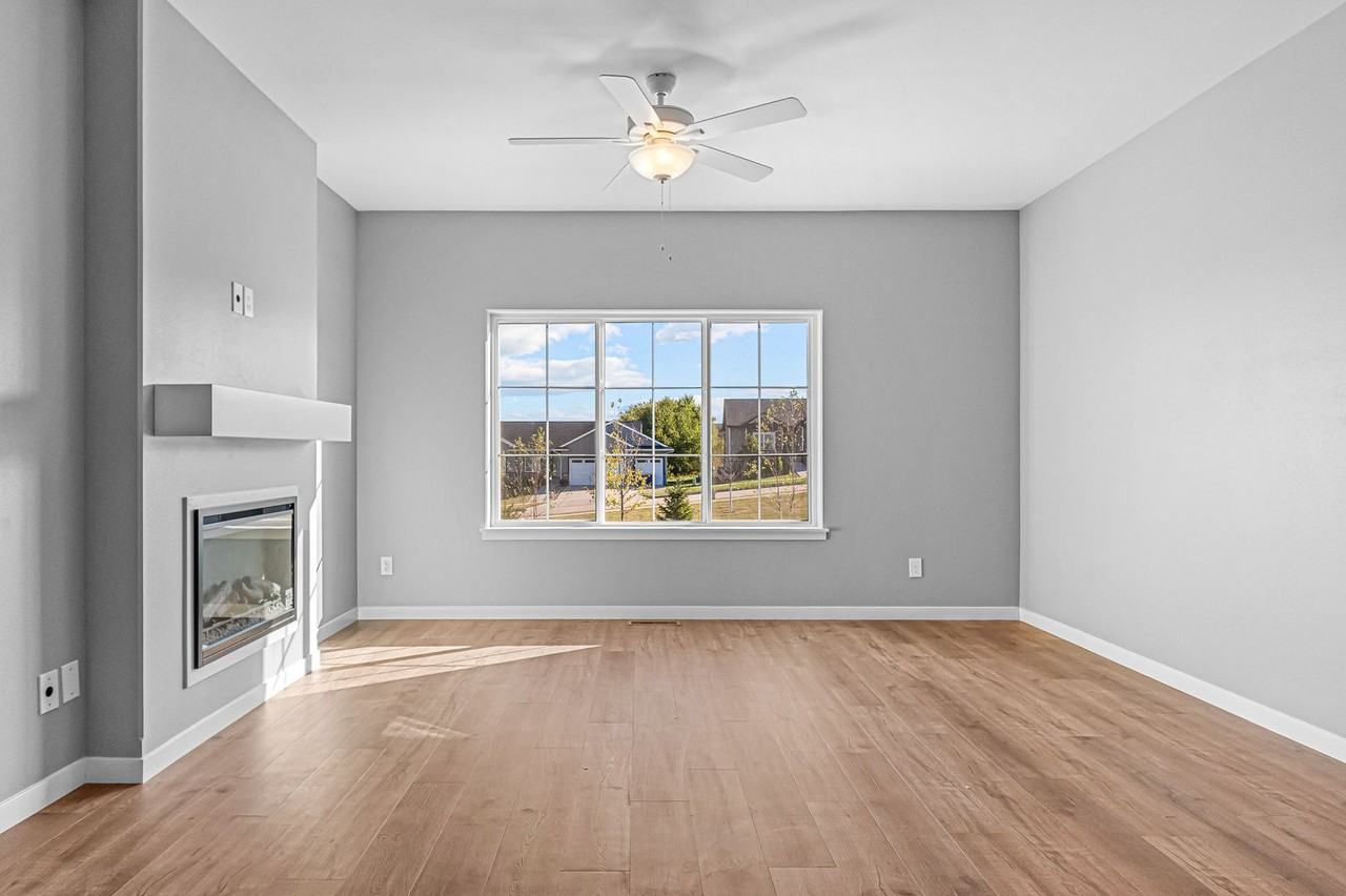 641 Catherine Dr - Photo 4 of 37