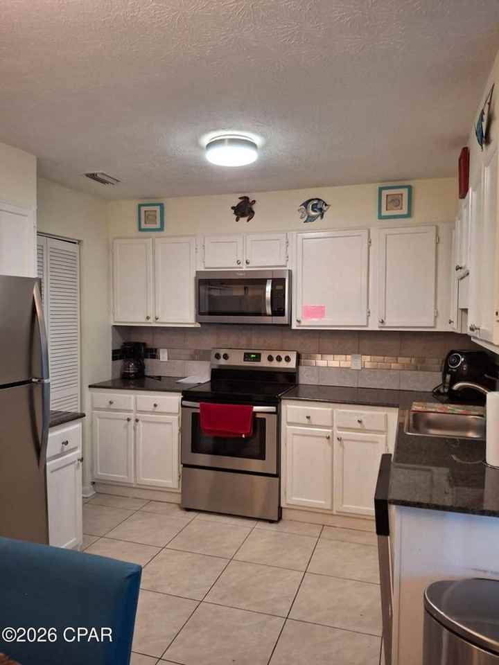 5007 Donalson Rd - Photo 3 of 17