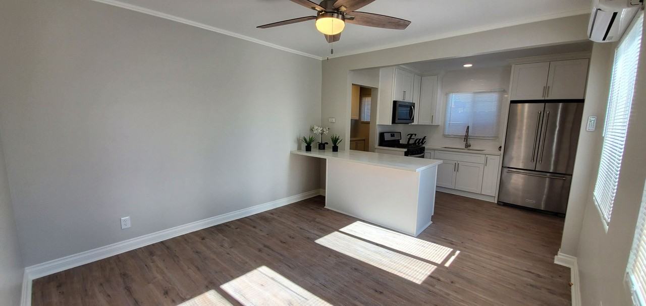 4443 50th St - Photo 3 of 12