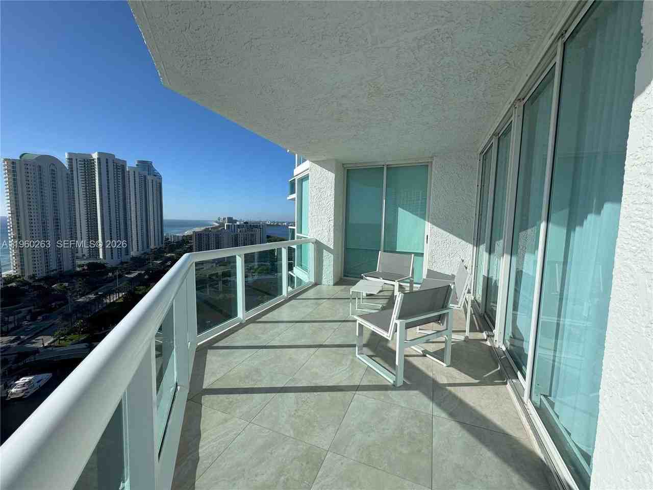 16400 Collins Ave - Photo 4 of 19
