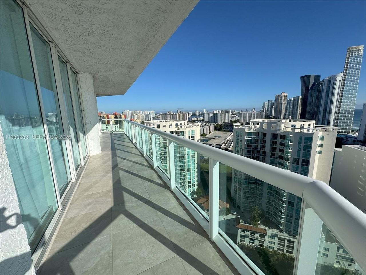 16400 Collins Ave - Photo 6 of 19