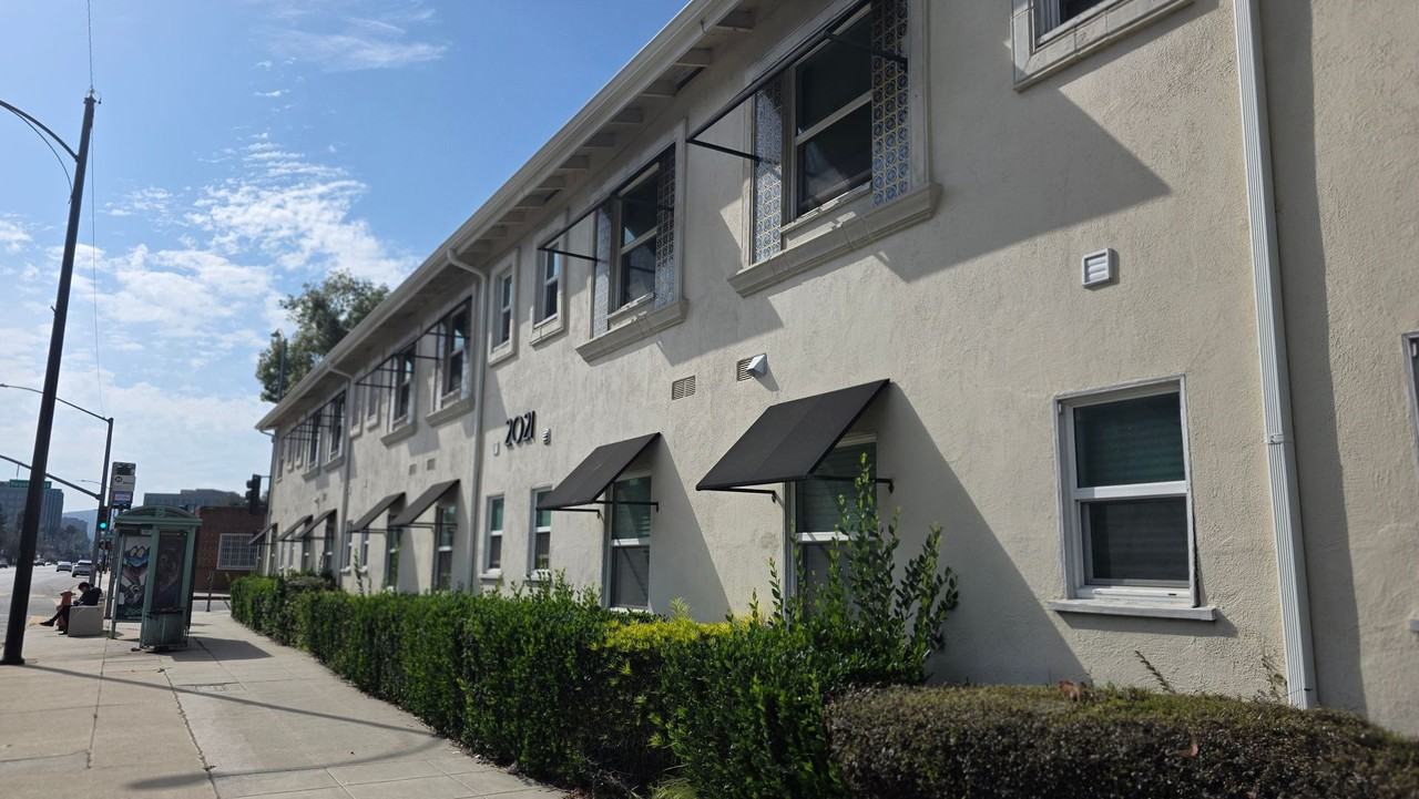 2023 W Olive Ave - Photo 7 of 9