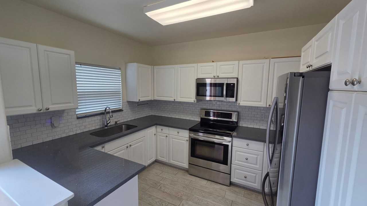 91-1161 Keoneula Blvd #Q2 - Photo 4 of 18