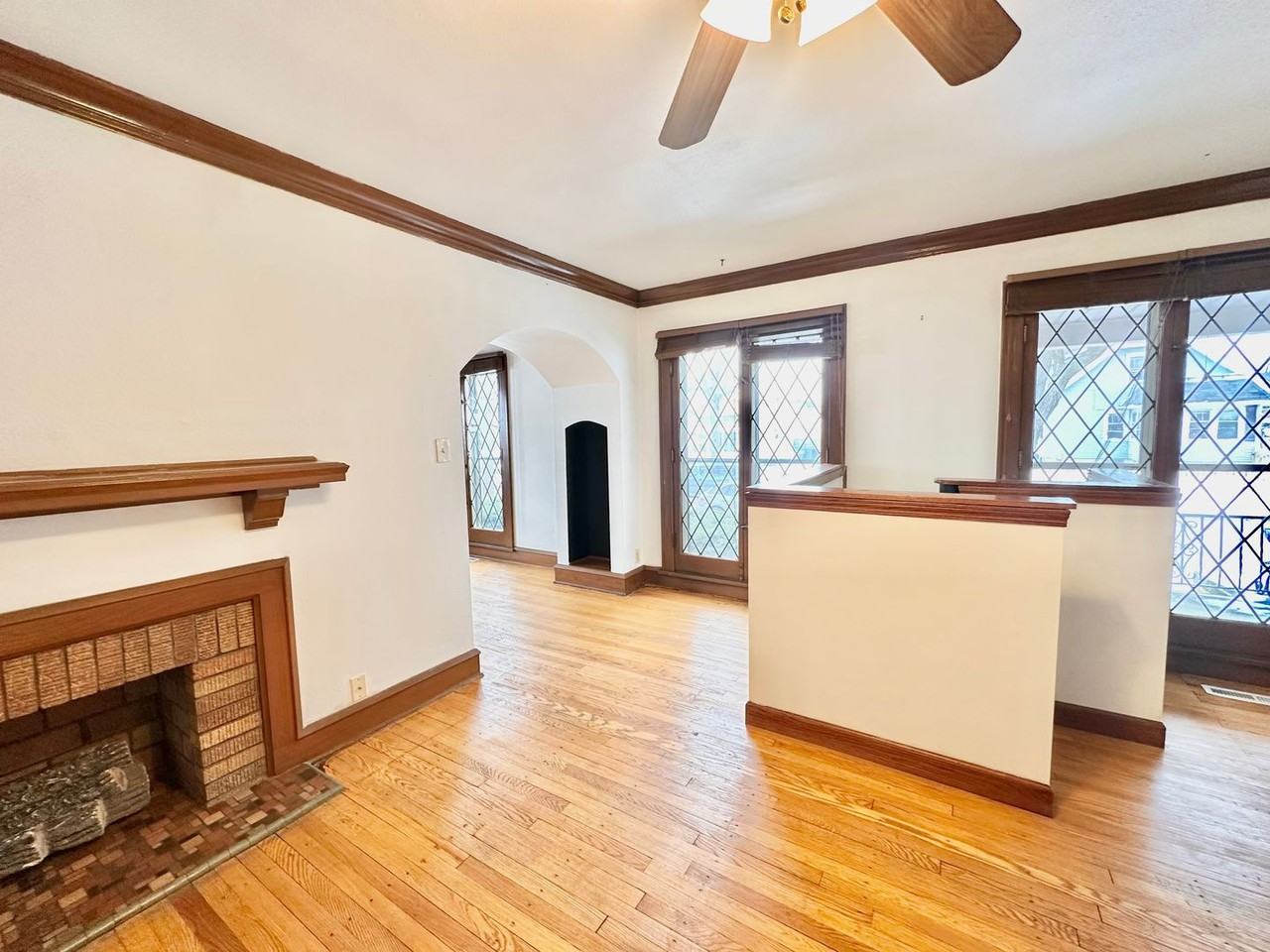 7705 W Rogers St - Photo 5 of 36