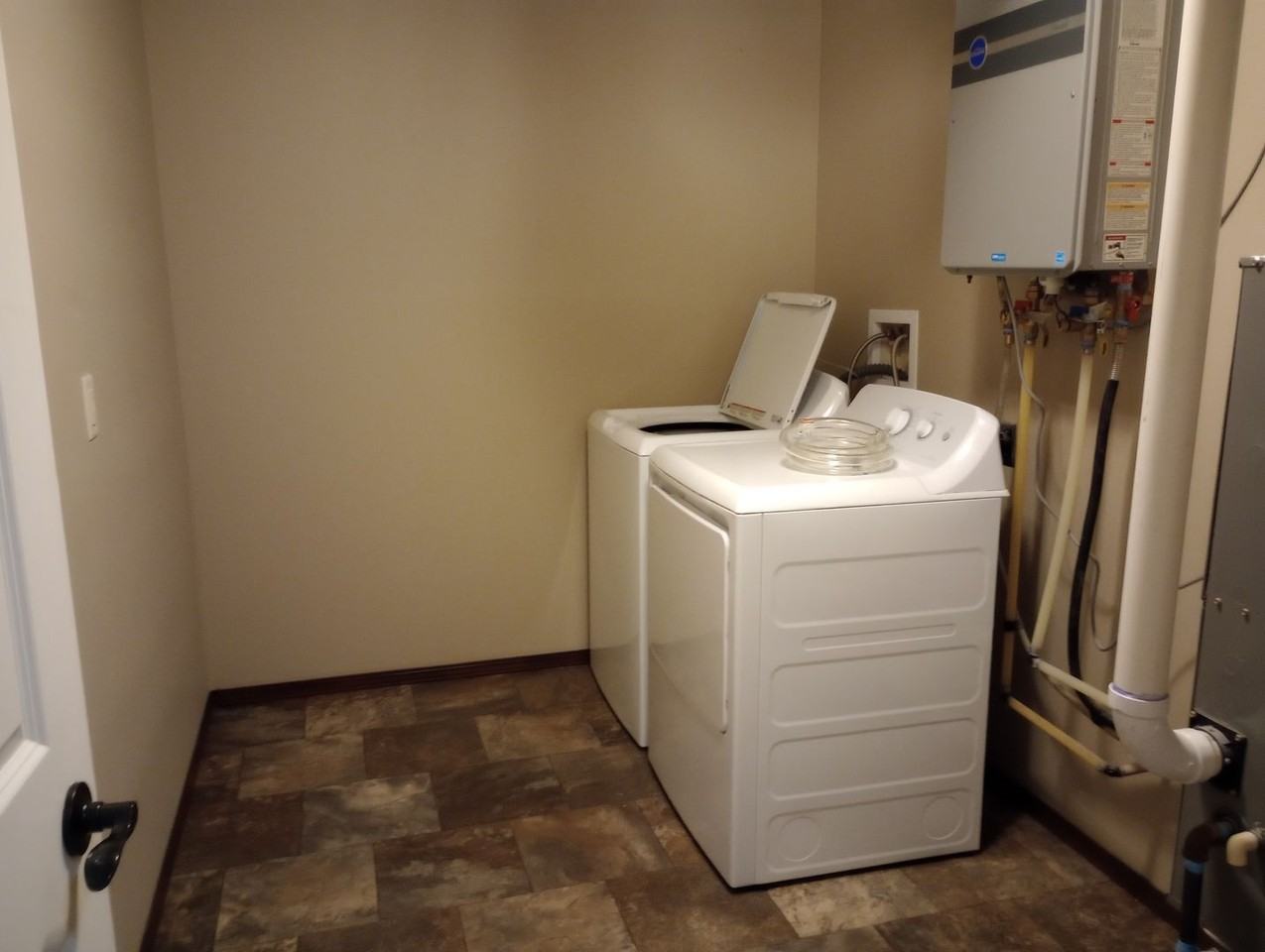 106 Haley Pl - Photo 7 of 13