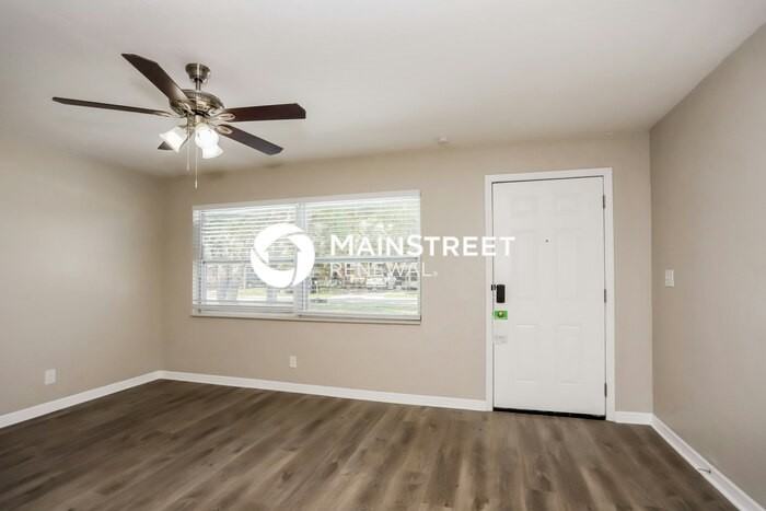 8765 56th St N - Photo 3 of 16