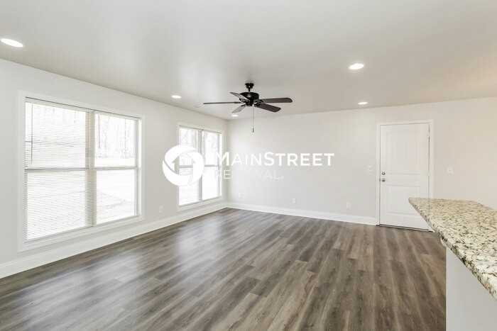 12548 Patsy Dr - Photo 4 of 17