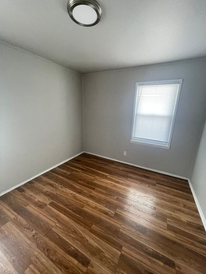 2022 Rhode Island St - Photo 6 of 12