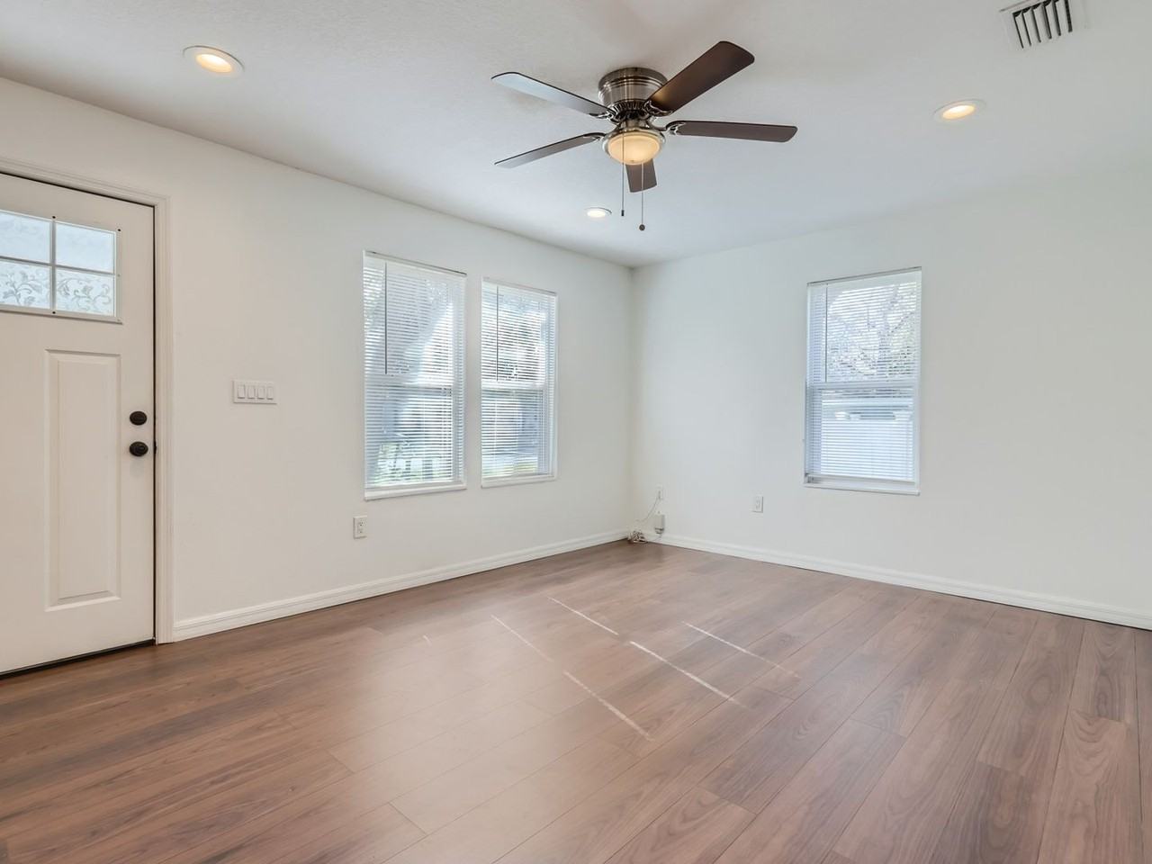 808 E Orchid Ave - Photo 3 of 13