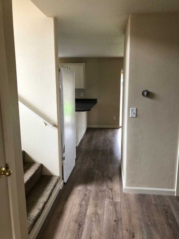 3301 N Meridian St - Photo 6 of 12