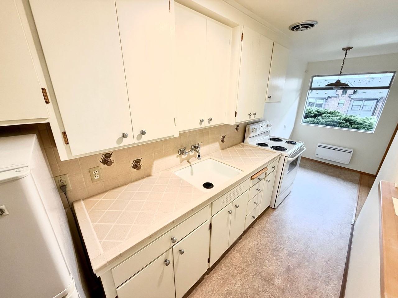 2140 9th Ave W #2 - Photo 5 of 14